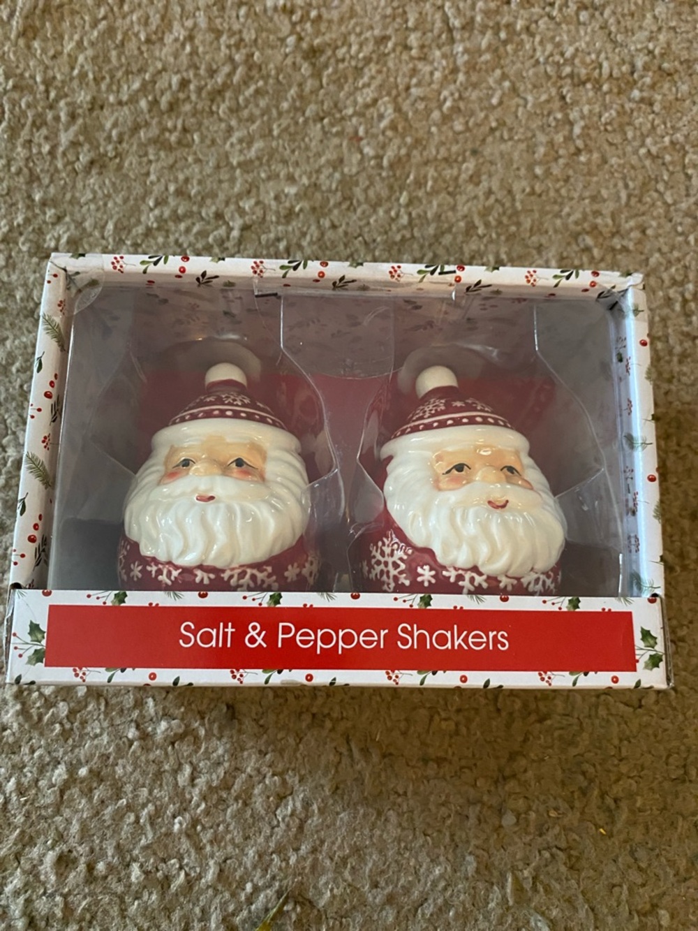 Festive Santa Salt & Pepper Shaker Set - Red